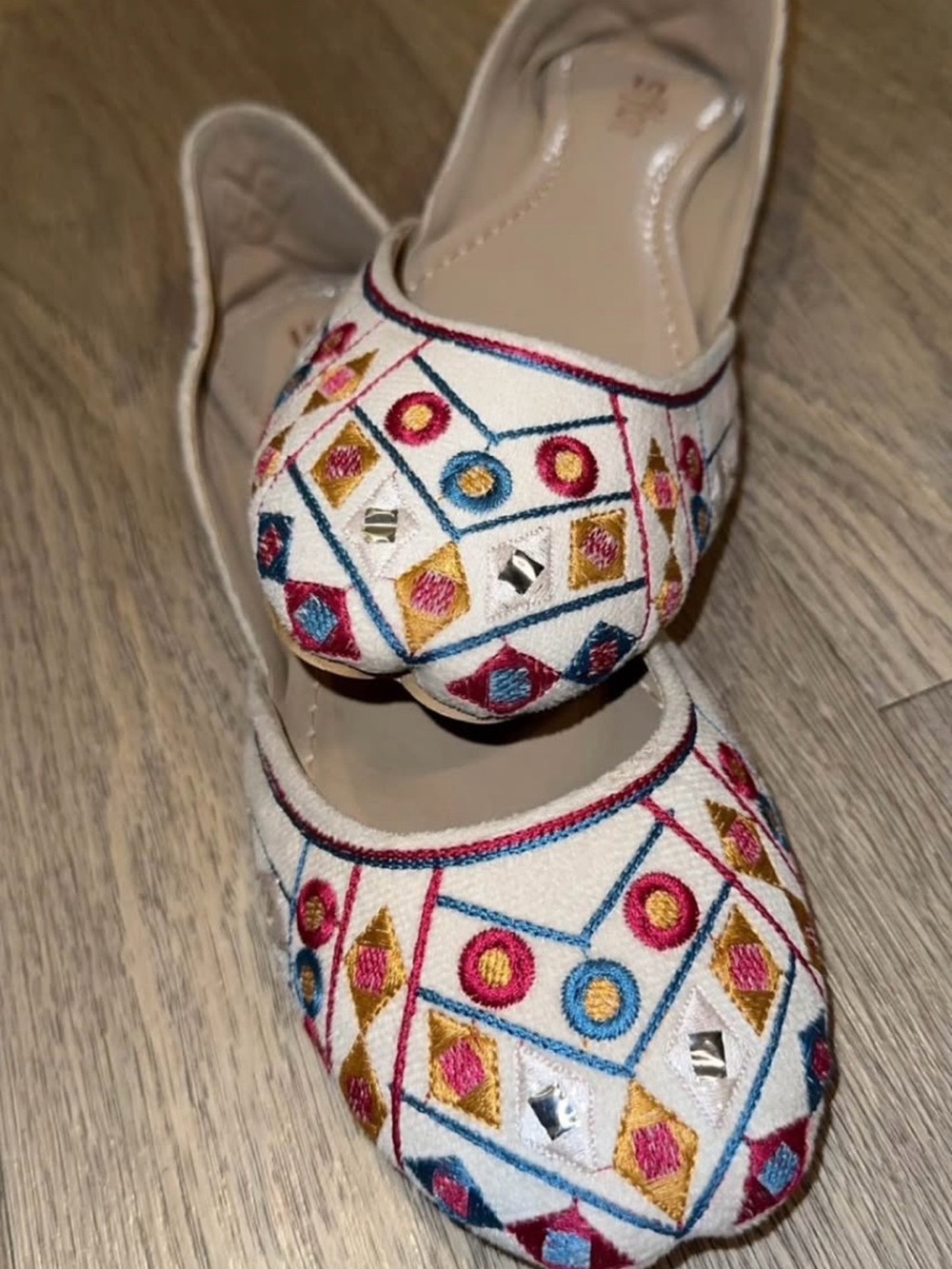 Ethnic Indian Wear Cream Jutti Flats with Pink, Blue & Gold Embroidery